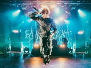 Wie Rockmusik i de Schwiiz würklich tönt – vo de Wurzle bis zur Clubbühni